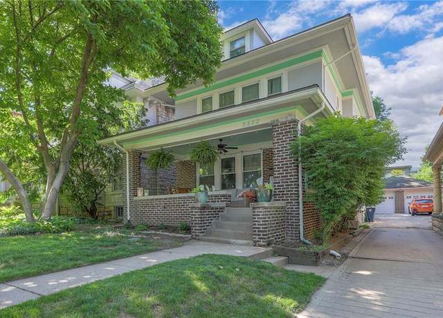 Property at 1111 W 38th St, Kansas City, MO 64111, 4 beds, 3.5 baths