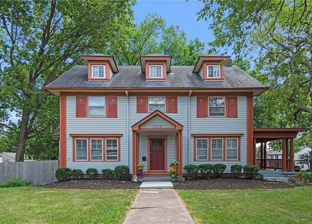 Property at 1535 W 75th St, Kansas City, MO 64114, 5 beds, 2.5 baths