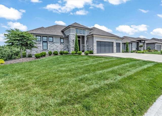 Property at 10237 N Bellefontaine Ave, Kansas City, MO 64155, 4 beds, 3.5 baths