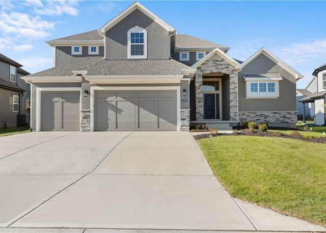 Property at 14410 S Hauser St, Olathe, KS 66062, 4 beds, 3.5 baths