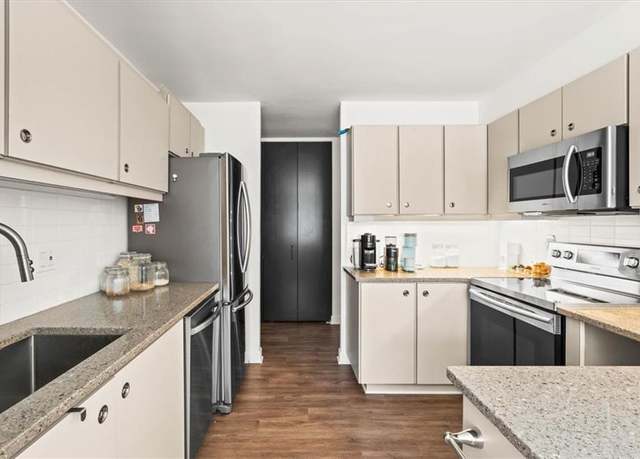 Property at 2525 Main St #106, Kansas City, MO 64108, 2 beds, 2 baths