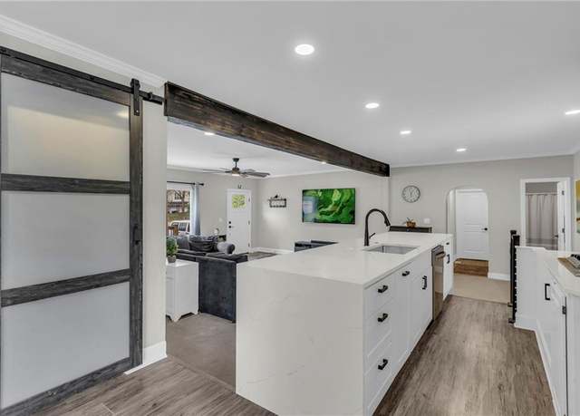 Property at 6025 Nall Ave, Mission, KS 66202, 4 beds, 3.5 baths