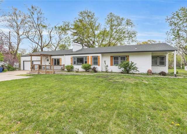 Property at 6025 Nall Ave, Mission, KS 66202, 4 beds, 3.5 baths