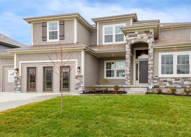 Property at 3203 SW Enoch St, Lee's Summit, MO 64082, 4 beds, 3.5 baths
