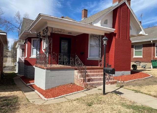 Property at 309 N 12th St, Atchison, KS 66002, 2 beds, 1.5 baths