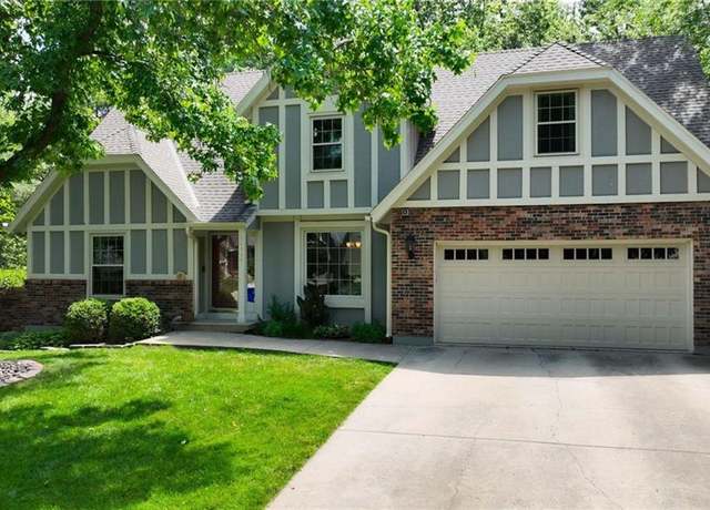 Property at 11519 Hadley St, Overland Park, KS 66210, 4 beds, 3.5 baths