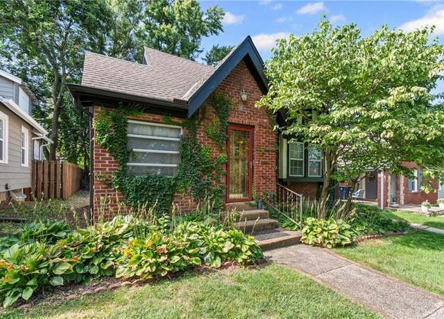 Property at 319 E 70th Ter, Kansas City, MO 64113, 3 beds, 1 bath