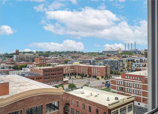 Property at 2107 Grand Blvd #806, Kansas City, MO 64108, 2 beds, 2 baths