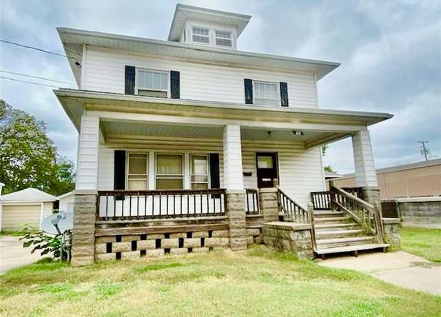 Property at 320 W Walnut St, Nevada, MO 64772, 4 beds, 1.5 baths