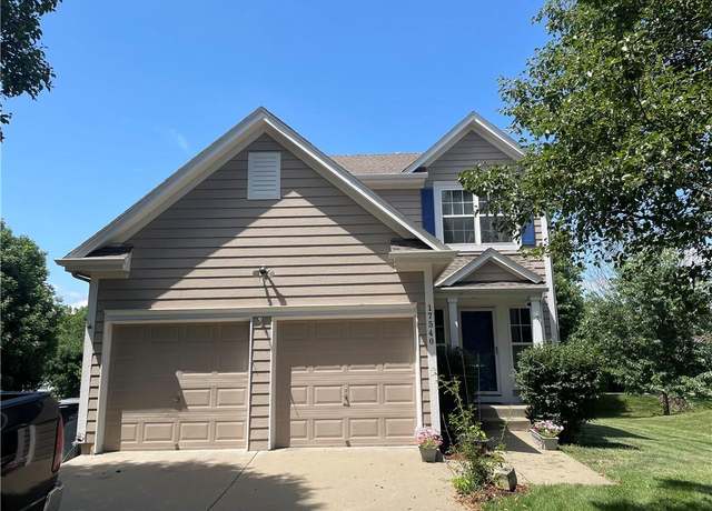 Property at 17540 W 159th Ct, Olathe, KS 66062, 3 beds, 3 baths