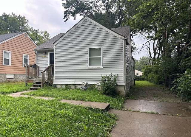 Property at 6841 Walrond Ave, Kansas City, MO 64132, 3 beds, 1.5 baths