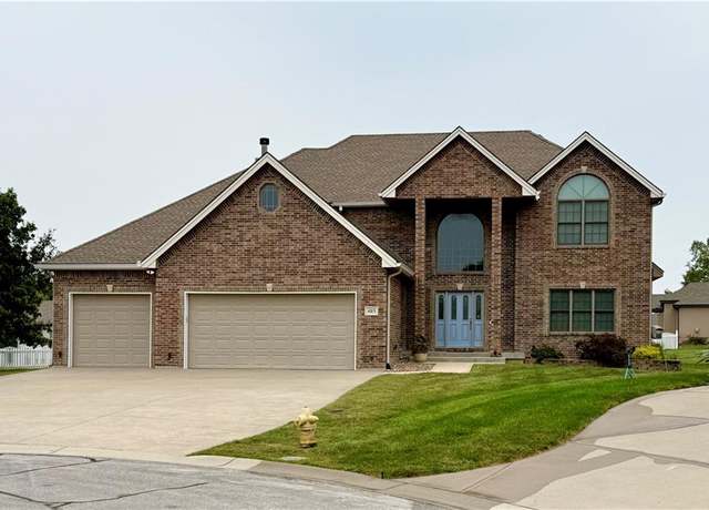 Property at 4213 NE Kennesaw Rdg, Lee's Summit, MO 64064, 4 beds, 3.5 baths