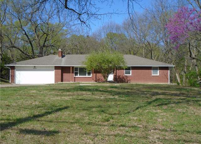 Property at 3020 N 81st St, Kansas City, KS 66109, 3 beds, 2 baths