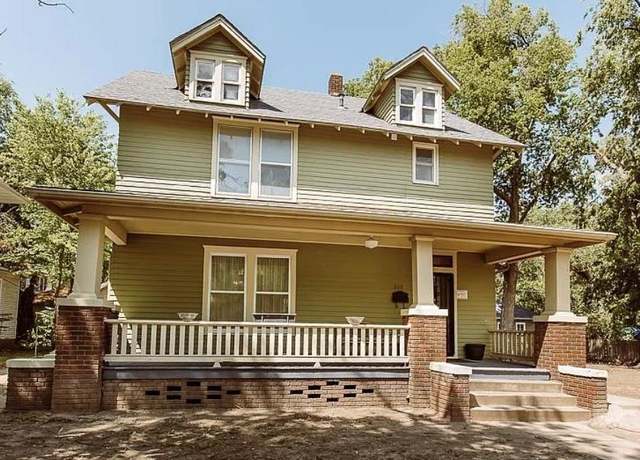 Property at 600 W Walnut St, Salina, KS 67401, 4 beds, 2.5 baths
