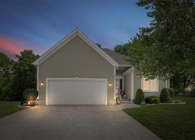 Property at 9919 N Hawthorne Ave, Kansas City, MO 64157, 3 beds, 3 baths