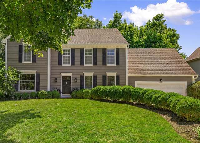 Property at 8517 Richards Rd, Lenexa, KS 66215, 4 beds, 2.5 baths