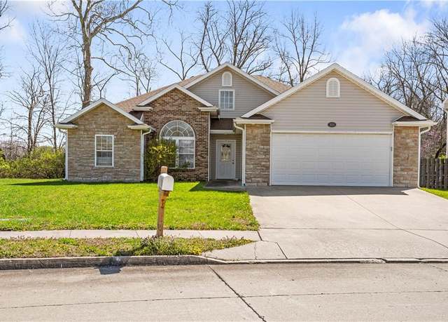 Property at 300 Searsport Dr, Columbia, MO 65201, 4 beds, 2.5 baths