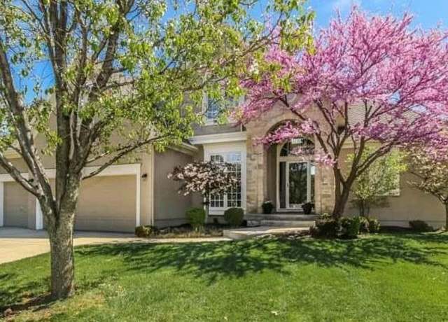 Property at 14301 Beverly St, Overland Park, KS 66223, 5 beds, 4.5 baths