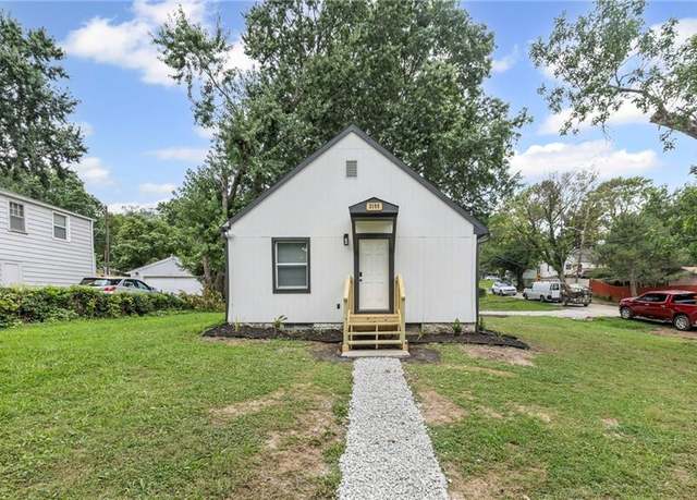 Property at 3100 S 8th St, Kansas City, KS 66103, 3 beds, 1 bath