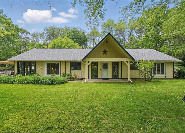 Property at 8111 E Peek Rd, Peculiar, MO 64078, 4 beds, 2 baths