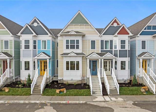 Property at 444 SW Brummel Rd, Lee's Summit, MO 64081, 3 beds, 2.5 baths