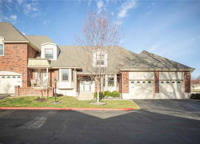 Property at 327 E Partridge Ave, Independence, MO 64055, 4 beds, 3.5 baths