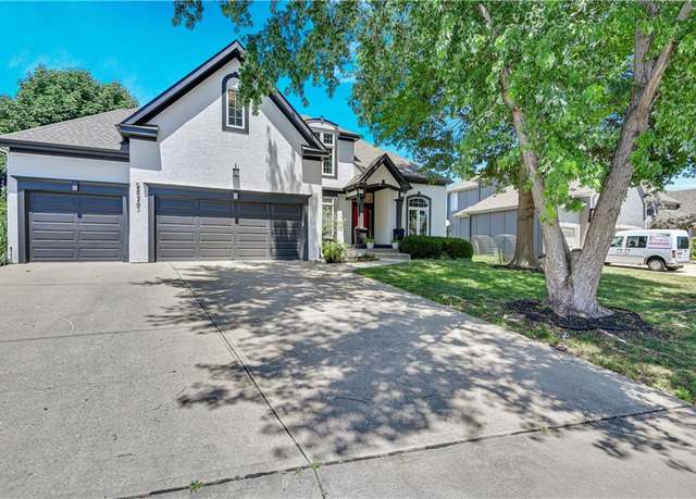 Property at 5010 W 161 Ter, Overland Park, KS 66085, 4 beds, 4.5 baths