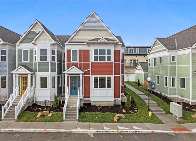 Property at 450 SW Brummel Rd, Lee's Summit, MO 64081, 3 beds, 2.5 baths