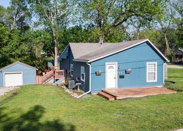 Property at 152 Cornell Ave, Bonner Springs, KS 66012, 2 beds, 1.5 baths