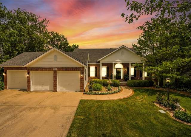 Property at 8211 NW High Point Dr, Weatherby Lake, MO 64152, 4 beds, 5 baths