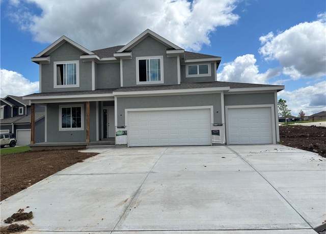 Property at 14877 S Zarda Dr, Olathe, KS 66061, 4 beds, 3.5 baths