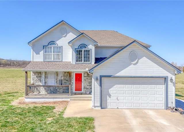 Property at 4373 Hackberry Ln, Bates City, MO 64011, 3 beds, 3.5 baths