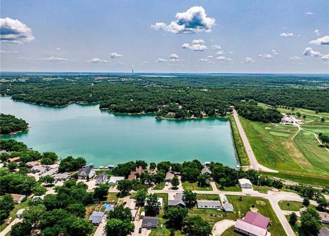 Property at 42 S Linn Valley Dr, Linn Valley, KS 66040