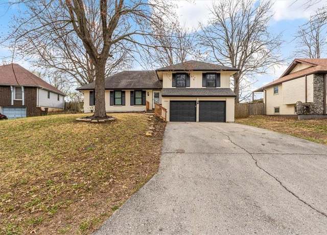 Property at 1504 SW Morningside Dr, Blue Springs, MO 64018, 4 beds, 2.5 baths