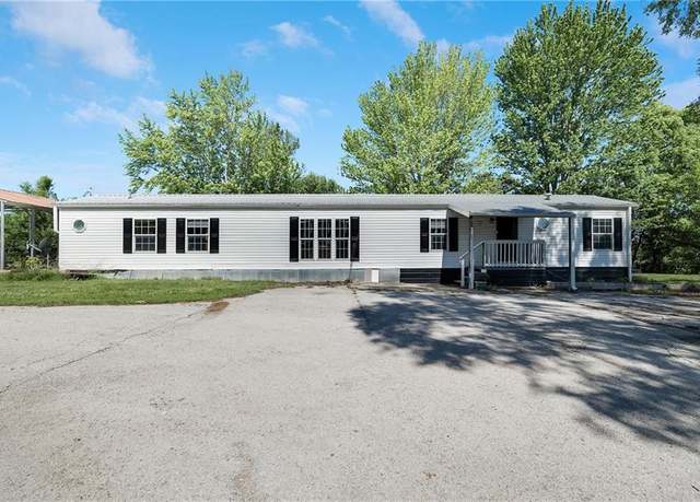 Property at 1910 N Vista St, Independence, MO 64058, 3 beds, 1 bath