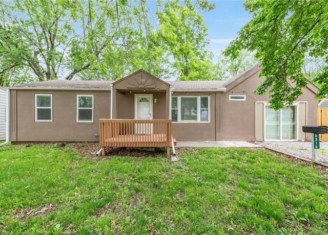 Property at 5315 Hardy Ave, Raytown, MO 64133, 2 beds, 1 bath