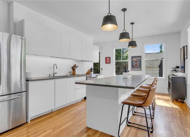 Property at 4524 Eaton St, Kansas City, KS 66103, 3 beds, 3.5 baths