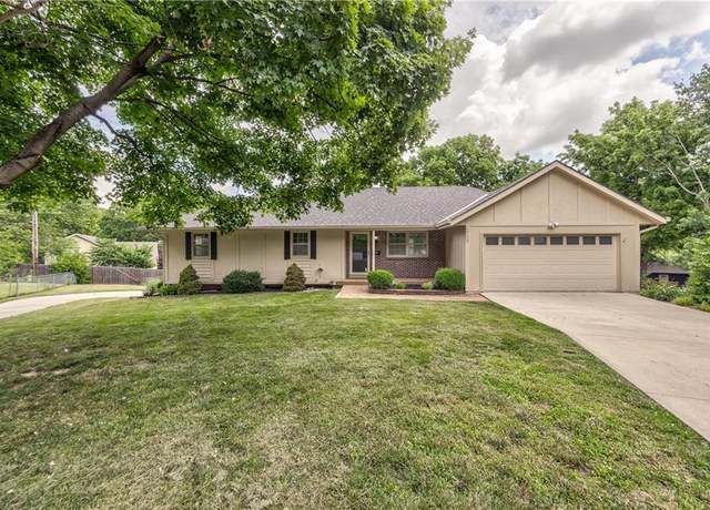 Property at 10706 W 50th Ter, Shawnee, KS 66203, 4 beds, 2.5 baths
