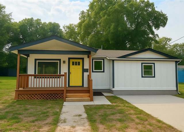 Property at 1312 S Emery St, Independence, MO 64055, 3 beds, 2 baths
