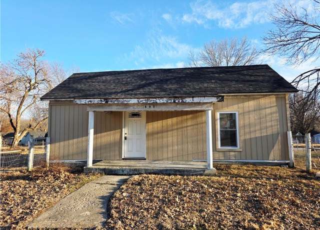 Property at 407 W 23rd St, Higginsville, MO 64037, 2 beds, 1 bath