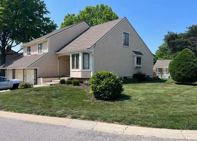 Property at 8545 Westgate St, Lenexa, KS 66215, 4 beds, 3 baths