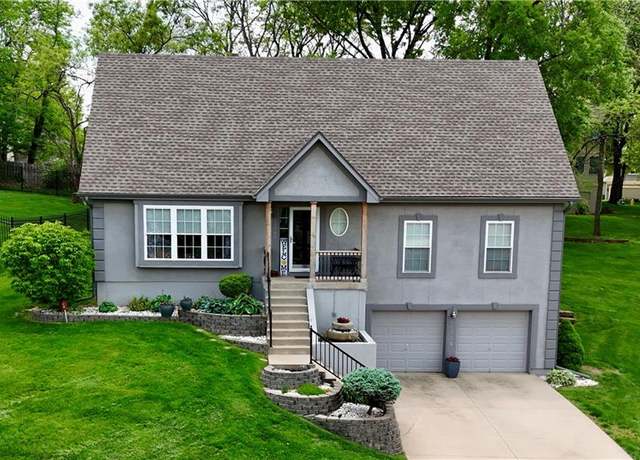 Property at 11705 E 86th Ter, Raytown, MO 64138, 3 beds, 4 baths
