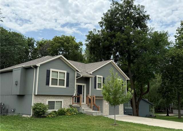 Property at 623 Autumn Dr, Belton, MO 64012, 4 beds, 3 baths