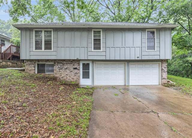Property at 3942 N Denver Ave, Kansas City, MO 64117, 3 beds, 1.5 baths