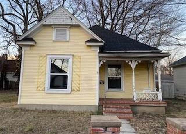 Property at 817 W 6th St, Joplin, MO 64801, 2 beds, 1 bath