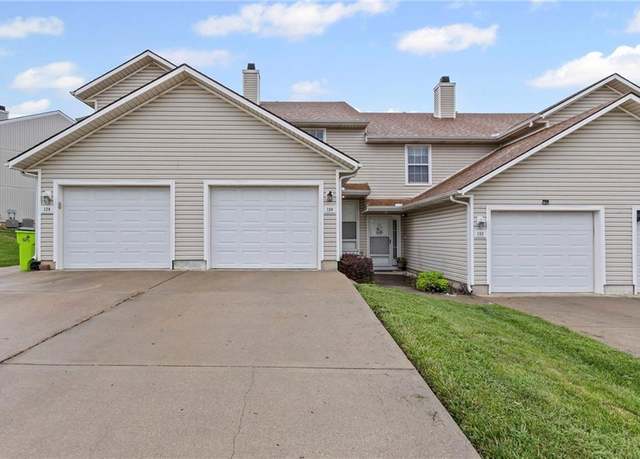 Property at 130 Brentwood Dr, Belton, MO 64012, 2 beds, 2.5 baths