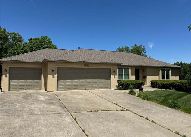 Property at 22804 E 28th Terrace Ct, Blue Springs, MO 64015, 3 beds, 2.5 baths