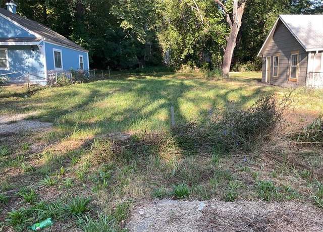 Property at 7102 Flora Ave, Kansas City, MO 64131