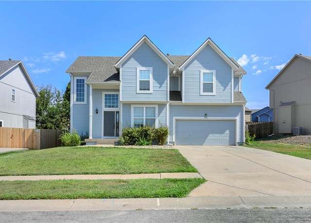 Property at 546 E Skylark St, Gardner, KS 66030, 4 beds, 2.5 baths