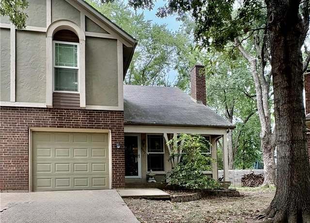Property at 8542 Wedd St, Overland Park, KS 66212, 2 beds, 2.5 baths